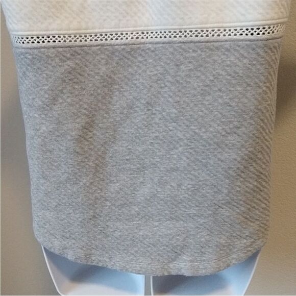 Lou & grey top - Picture 6 of 8